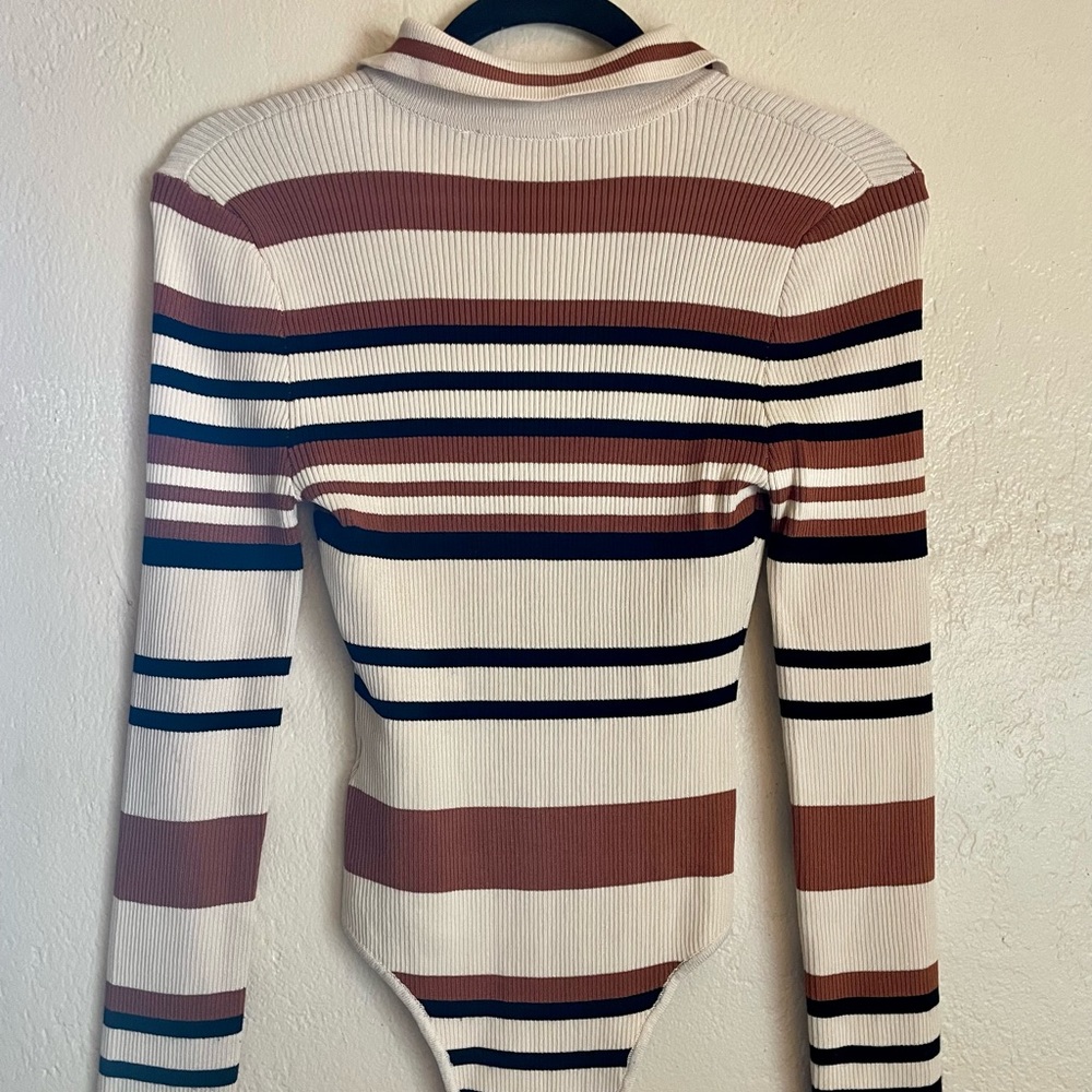 Grey Lab Women’s Polo Ribbed Long-Sleeve Bodysuit in rust and cream stripes - Picture 2 of 3